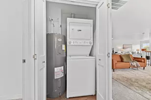 2740 Hidden Dr, Saint Francis, WI 53235 - Photo 27