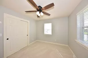 1125 White Sands Ct, West Bend, WI 53090 - Photo 17