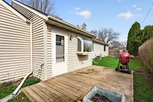 203 E Peckham St, Neenah, WI 54956 - Photo 21