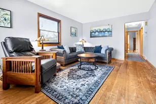 203 E Peckham St, Neenah, WI 54956 - Photo 5