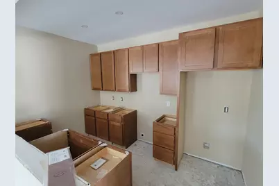3938  Willow Dr, Waukesha, WI 53189 - Photo 3