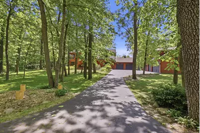 34025  Venice Park Rd, Summit, WI 53018 - Photo 11
