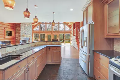 34025  Venice Park Rd, Summit, WI 53018 - Photo 23