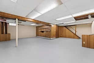 12011 W Ohio Ave, West Allis, WI 53227 - Photo 19