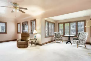 6816 Cedar St, Wauwatosa, WI 53213 - Photo 11