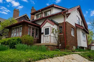6816 Cedar St, Wauwatosa, WI 53213 - Photo 3