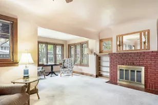 6816 Cedar St, Wauwatosa, WI 53213 - Photo 7
