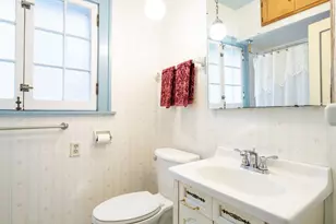 6816 Cedar St, Wauwatosa, WI 53213 - Photo 23