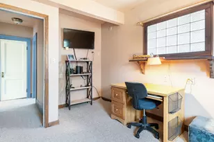 6816 Cedar St, Wauwatosa, WI 53213 - Photo 21
