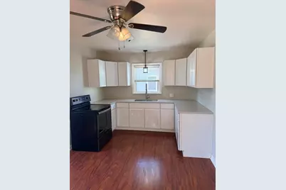 1608 S 16th St, Manitowoc, WI 54220 - Photo 3