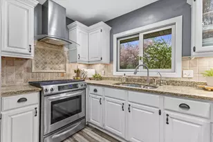 S74W24610 Windsor Ct, Vernon, WI 53189 - Photo 13