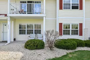 683 Wood River Ct, West Bend, WI 53095 - Photo 23