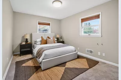 1704 W El Rancho Dr, Mequon, WI 53092 - Photo 11