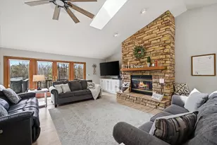 2029 White Pine Ln, Sheboygan, WI 53083 - Photo 7