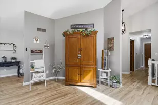 2029 White Pine Ln, Sheboygan, WI 53083 - Photo 13
