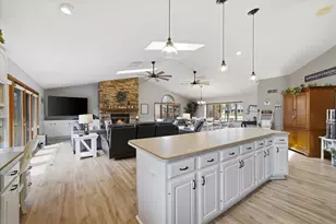 2029 White Pine Ln, Sheboygan, WI 53083 - Photo 3