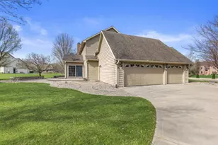 6645 Fieldstone Ct, Racine, WI 53402 - Photo 41