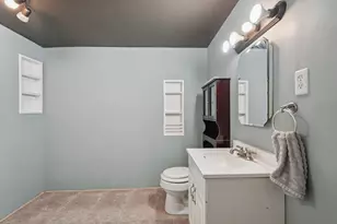 1001 W Bender Rd, Glendale, WI 53217 - Photo 15