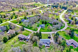 N8W27182 Jills Dr, Pewaukee, WI 53188 - Photo 45