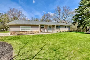 N8W27182 Jills Dr, Pewaukee, WI 53188 - Photo 35