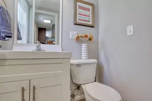 N8W27182 Jills Dr, Pewaukee, WI 53188 - Photo 15