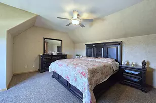 9729 W Prairie Grass Way, Franklin, WI 53132 - Photo 31