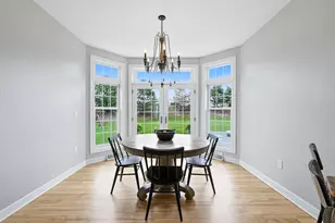 W223N3589 Ridgeside Ct, Pewaukee, WI 53072 - Photo 15