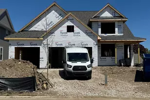 1031 Waterstone Ct, Pewaukee, WI 53072 - Photo 1