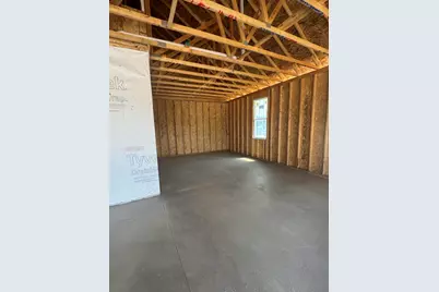 310  Limestone Ln, Slinger, WI 53086 - Photo 5