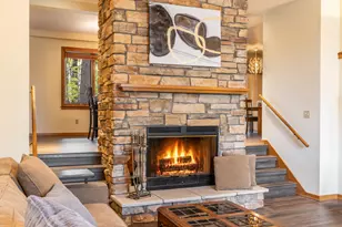 6746 S 35th St, Franklin, WI 53132 - Photo 9