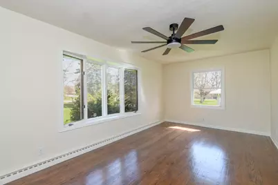 10535 W Bradley Rd, Milwaukee, WI 53224 - Photo 5