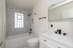 10535 W Bradley Rd, Milwaukee, WI 53224 - Photo 21