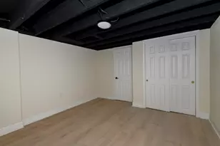 10535 W Bradley Rd, Milwaukee, WI 53224 - Photo 29