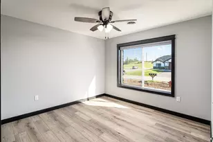 S4698 Erickson Ln, Jefferson, WI 54665 - Photo 13