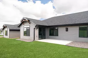 S4698 Erickson Ln, Jefferson, WI 54665 - Photo 17