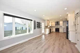 101 Friendship Ln, Saukville, WI 53080 - Photo 9