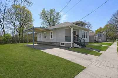 412  McDowell St, Delavan, WI 53115 - Photo 1