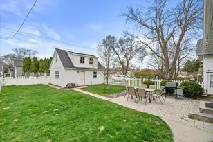 534 S 3rd Ave, West Bend, WI 53095 - Photo 23