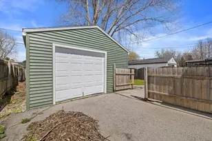 1304 Graceland Ave, Racine, WI 53403 - Photo 23