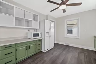 1304 Graceland Ave, Racine, WI 53403 - Photo 11