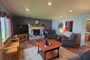 118 Columbine Ln, Sheboygan Falls, WI 53085 - Photo 7