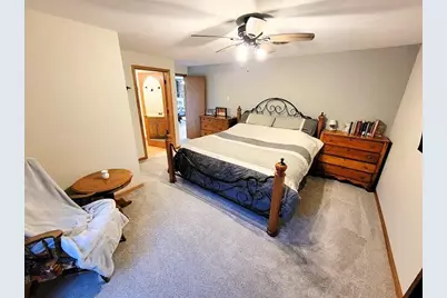 14612  Slager Rd, Franklin, WI 54230 - Photo 9