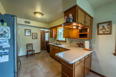 372 W Rogers St, Hartford, WI 53027 - Photo 15