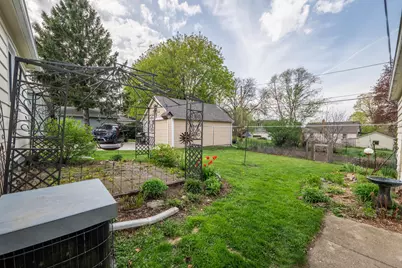 372 W Rogers St, Hartford, WI 53027 - Photo 21
