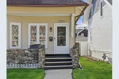 1504  Deane Blvd, Racine, WI 53405 - Photo 3