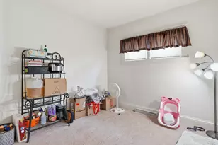 1504 Deane Blvd, Racine, WI 53405 - Photo 13