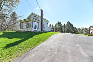 S51W30943 Old Village Rd, Genesee, WI 53149 - Photo 25