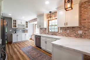 7119 W Freistadt Rd, Mequon, WI 53092 - Photo 11