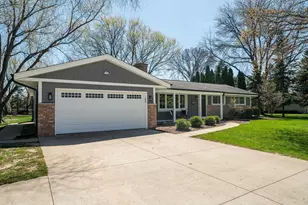 7119 W Freistadt Rd, Mequon, WI 53092 - Photo 61