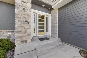 3105 Mendota Ct, Summit, WI 53066 - Photo 3
